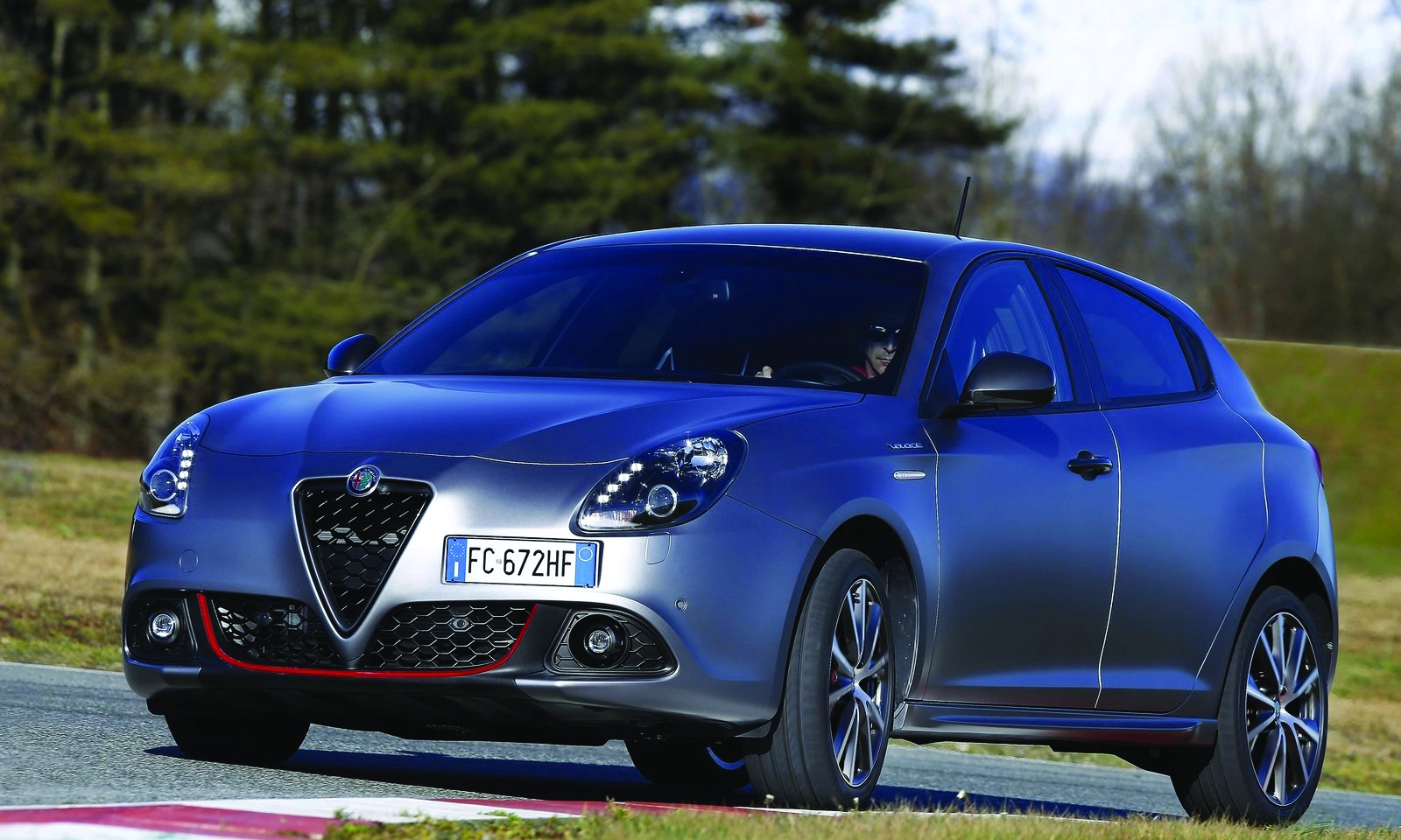 Alfa Romeo Giulietta 2017 1600 06   Copy